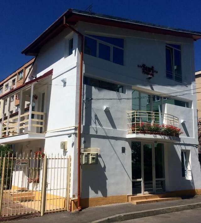 Гостевой дом Suri Guesthouse Брашов-34