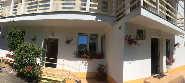 Гостевой дом Suri Guesthouse Брашов-7